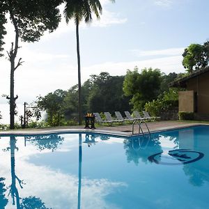Oruthota Chalets